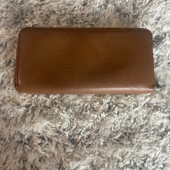 Michael Kors Wallet - Picture 2 of 4